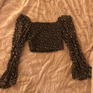 Floral puff sleeve crop top